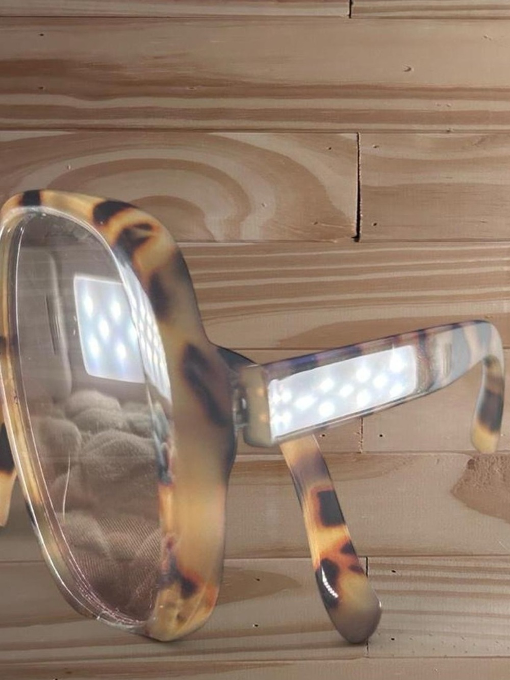 Big retro Tortoiseshell sunglasses with brown lenses - Picture 4 of 8